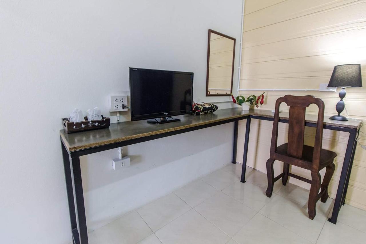 Savika Guesthouse Ranong Exterior foto